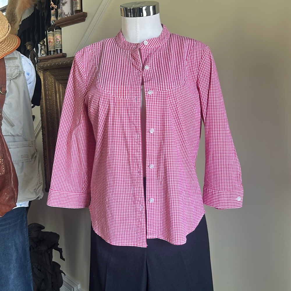Talbots Sz M Red Gingham Button Down Shirt in EUC Stretch